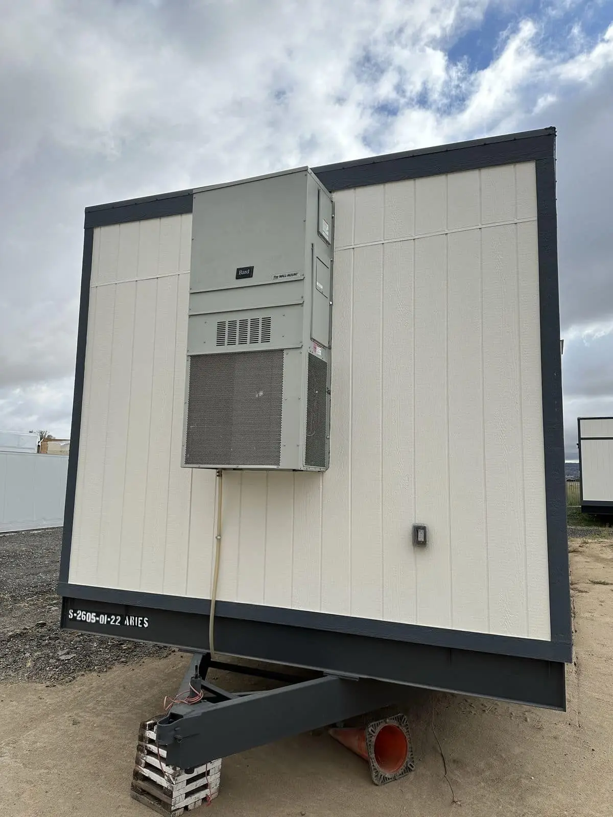 12' x 60' Office Trailer — photo 4