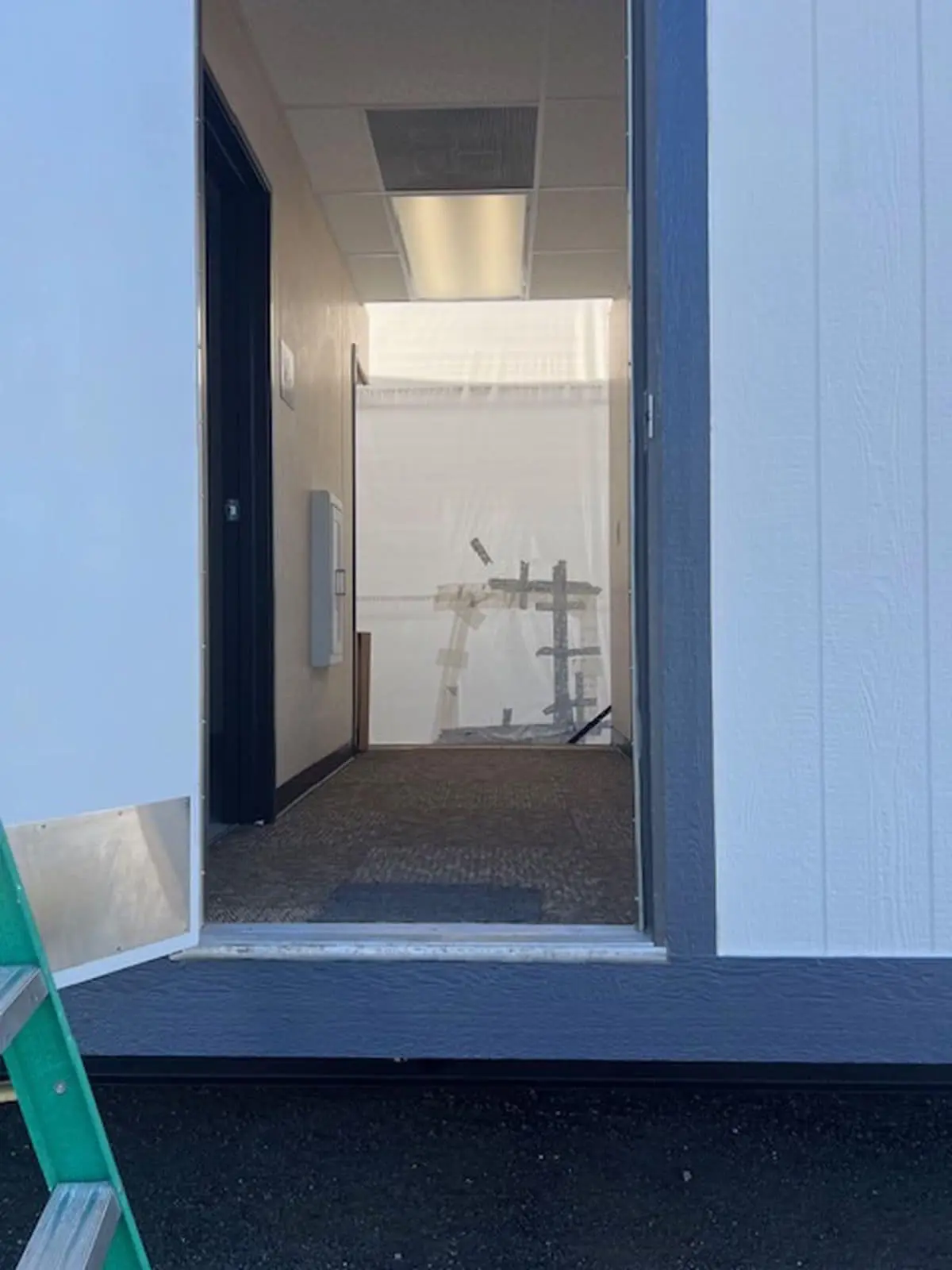 24' x 60' Locker Room — photo 11