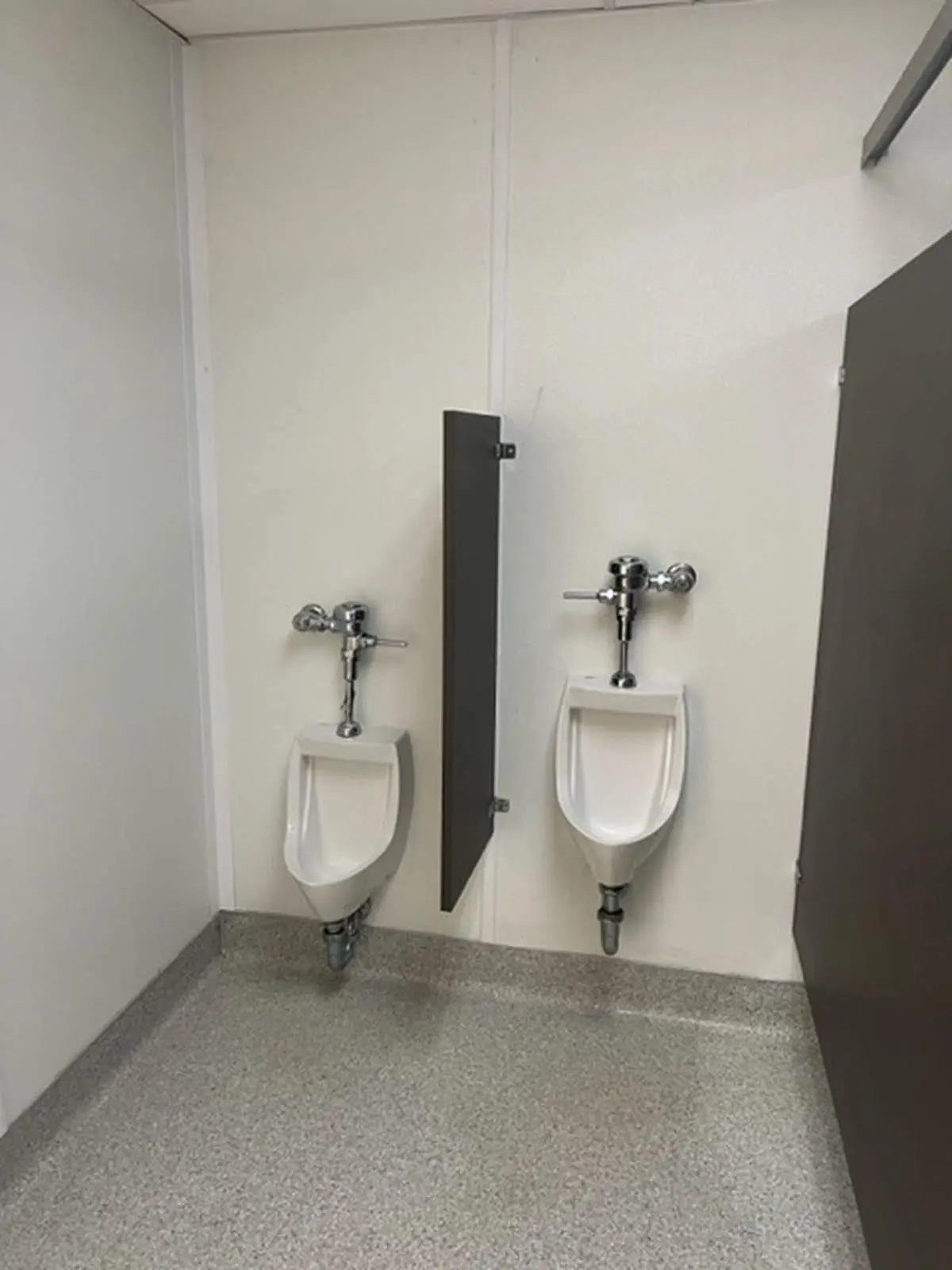 24' x 60' Locker Room — photo 25