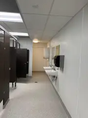 24' x 60' Locker Room — photo 29 thumbnail