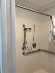 24' x 60' Locker Room — photo 32 thumbnail