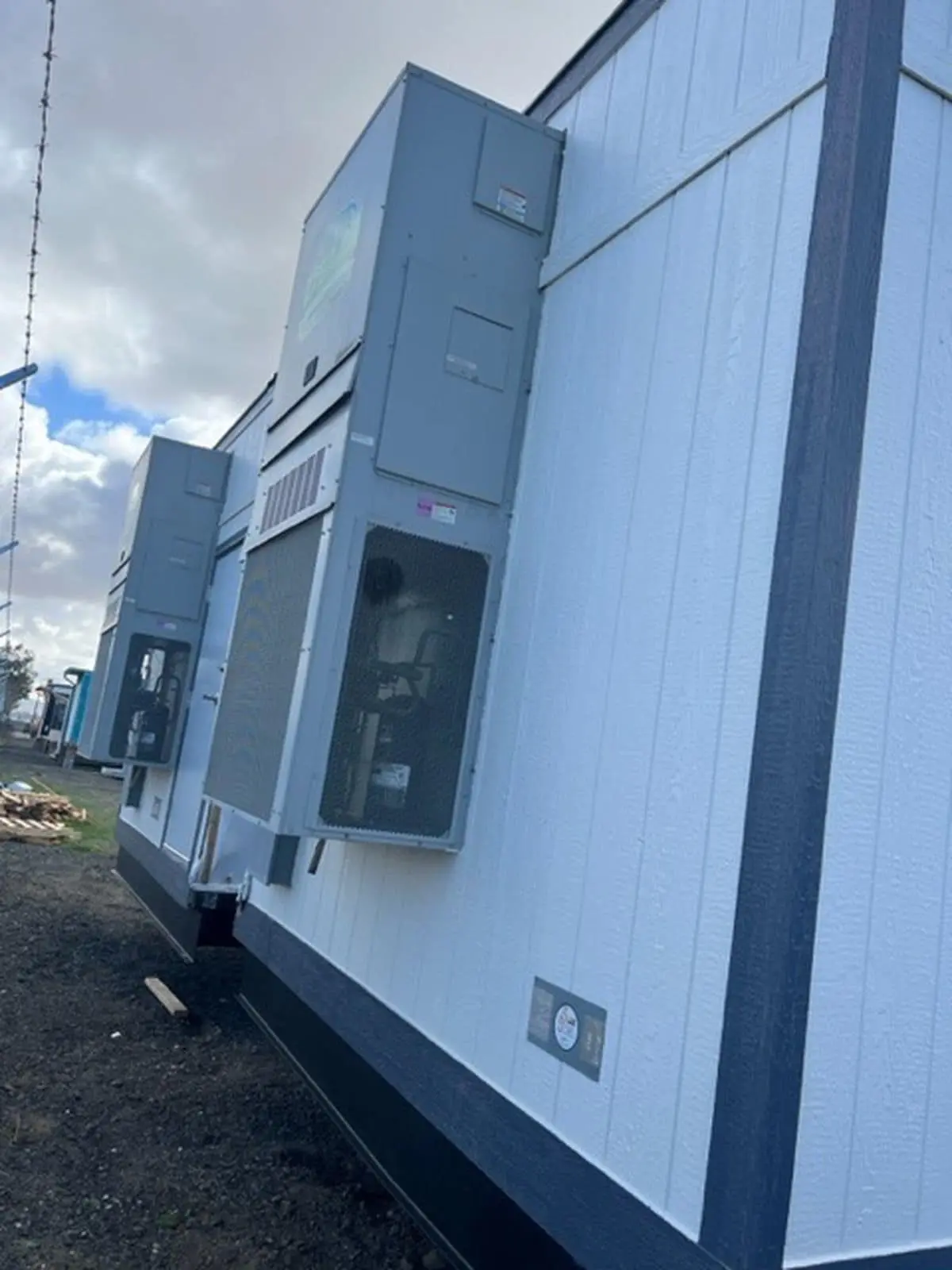 24' x 60' Locker Room — photo 5