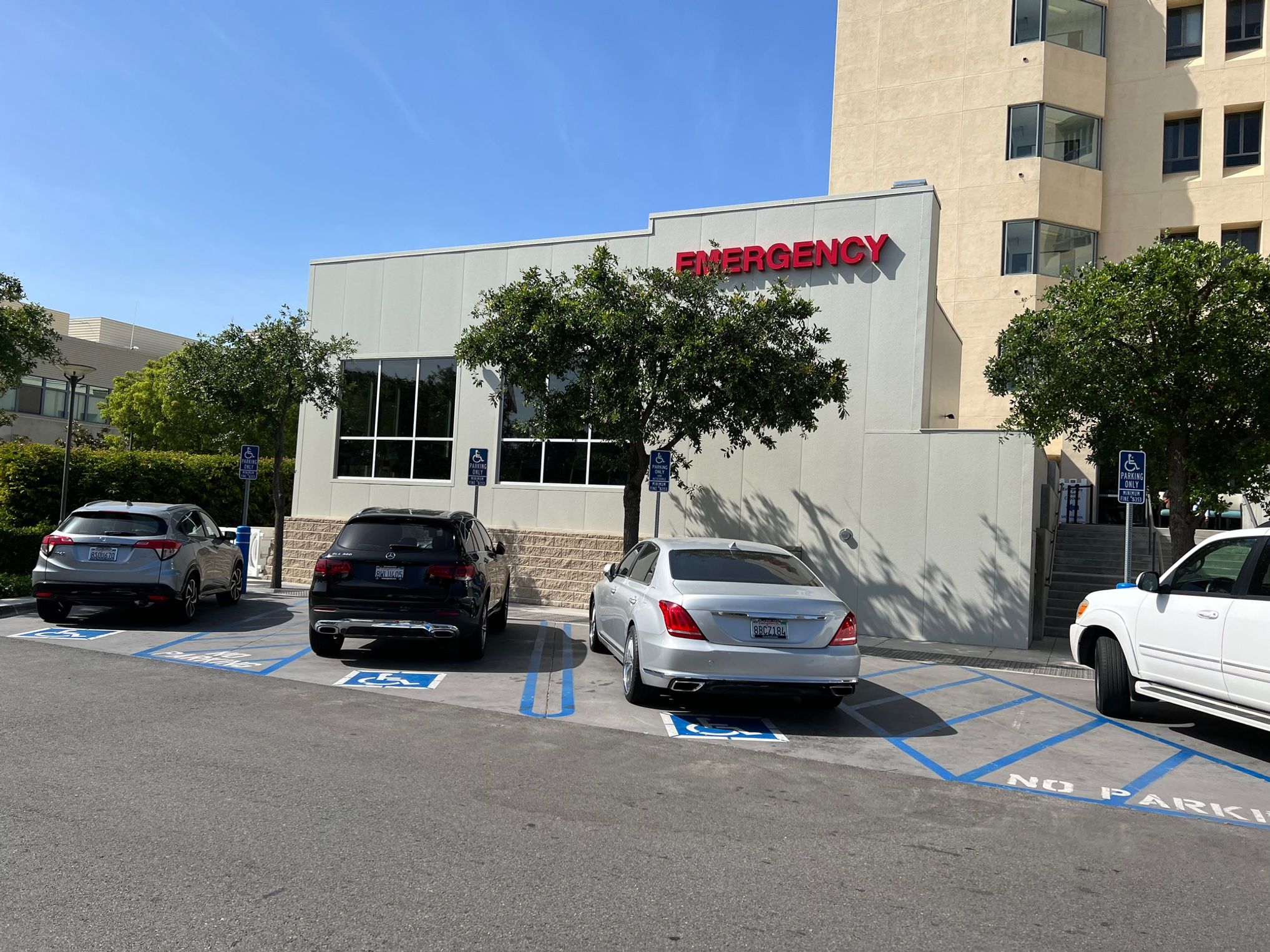 Healthcare modular building at UCI Medical Center