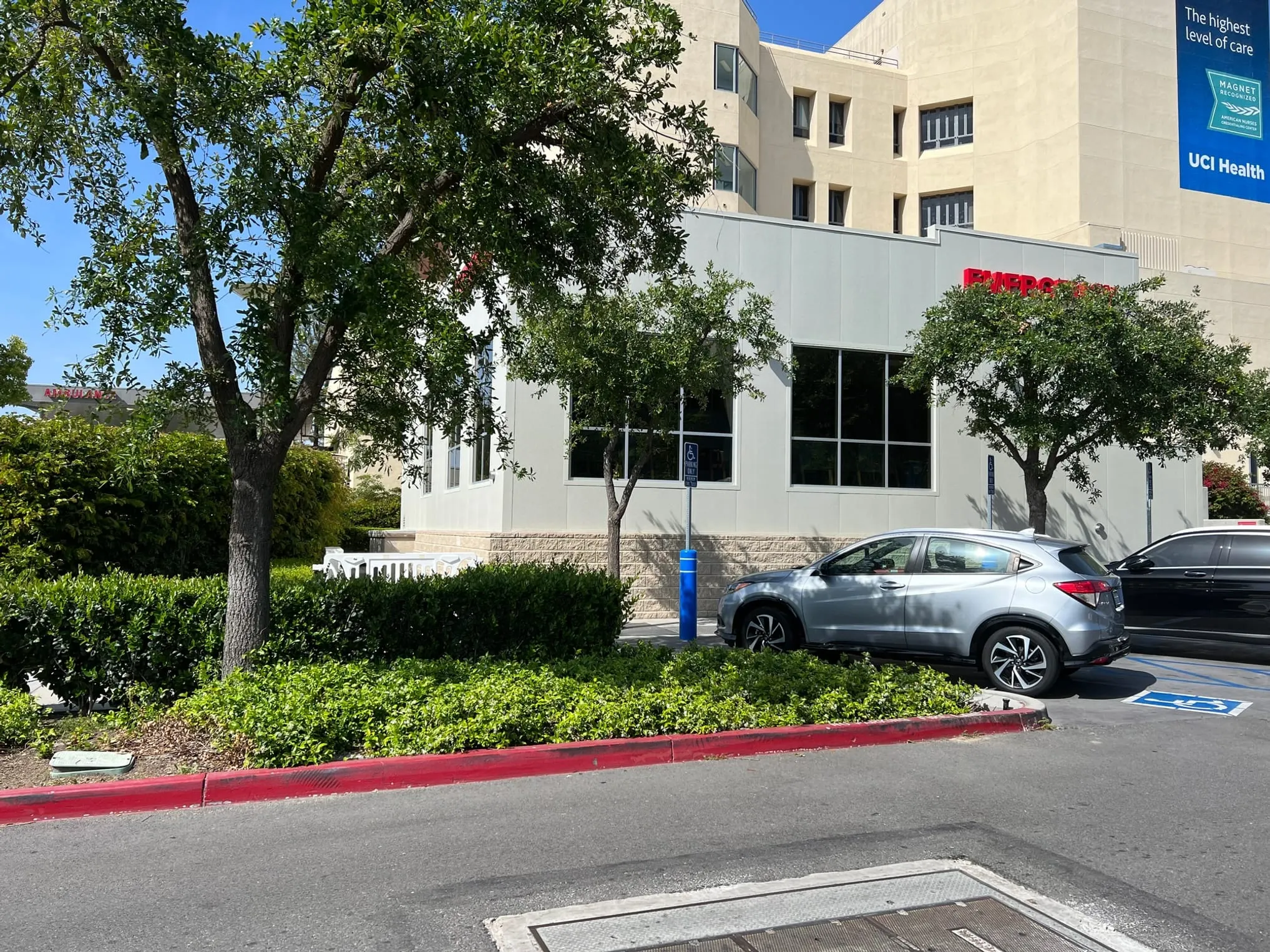 Modular Complex Setup for UCI Medical Offices, Orange County — photo 2