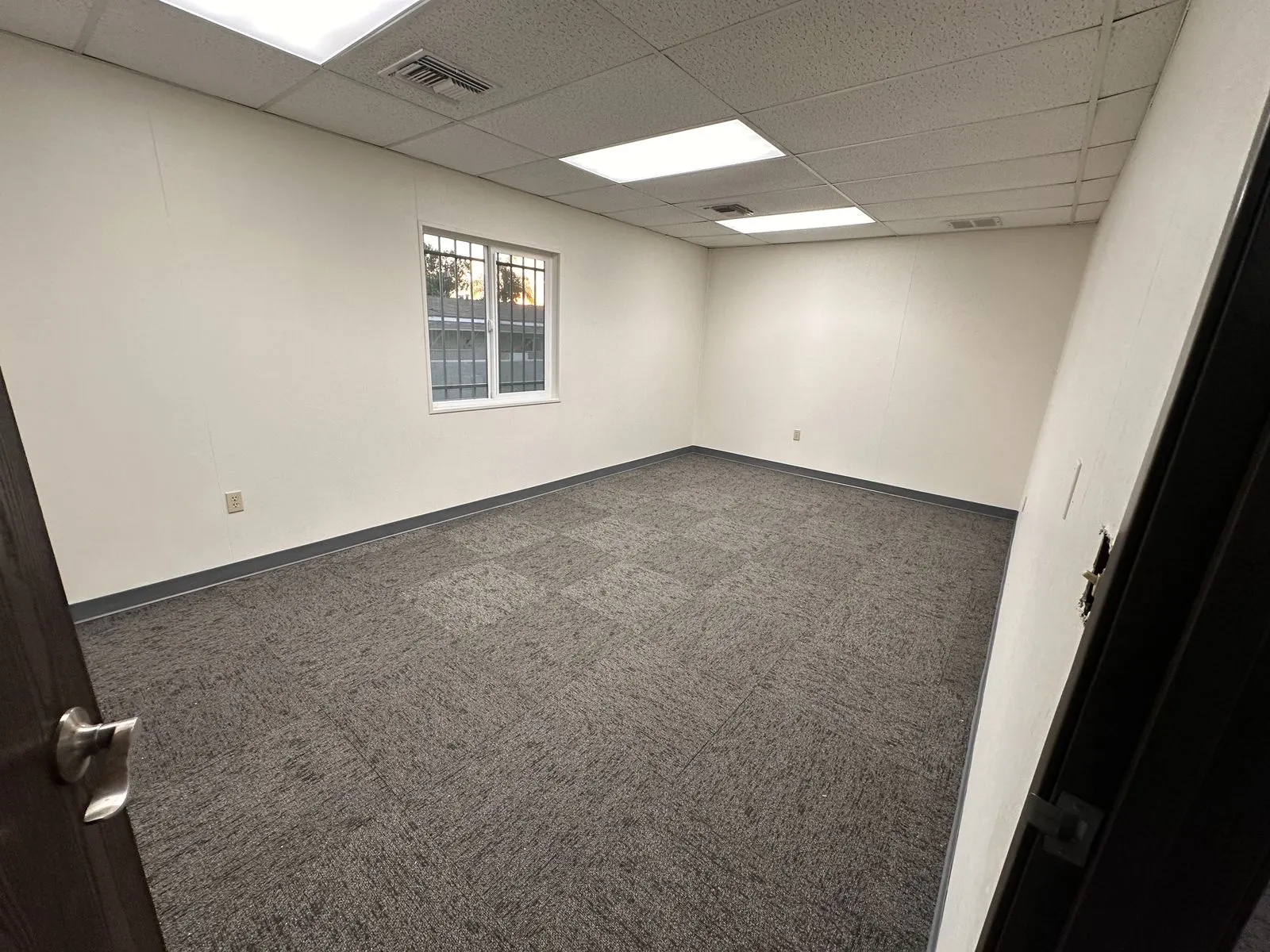 Office Unit Solutions for Park West — photo 7